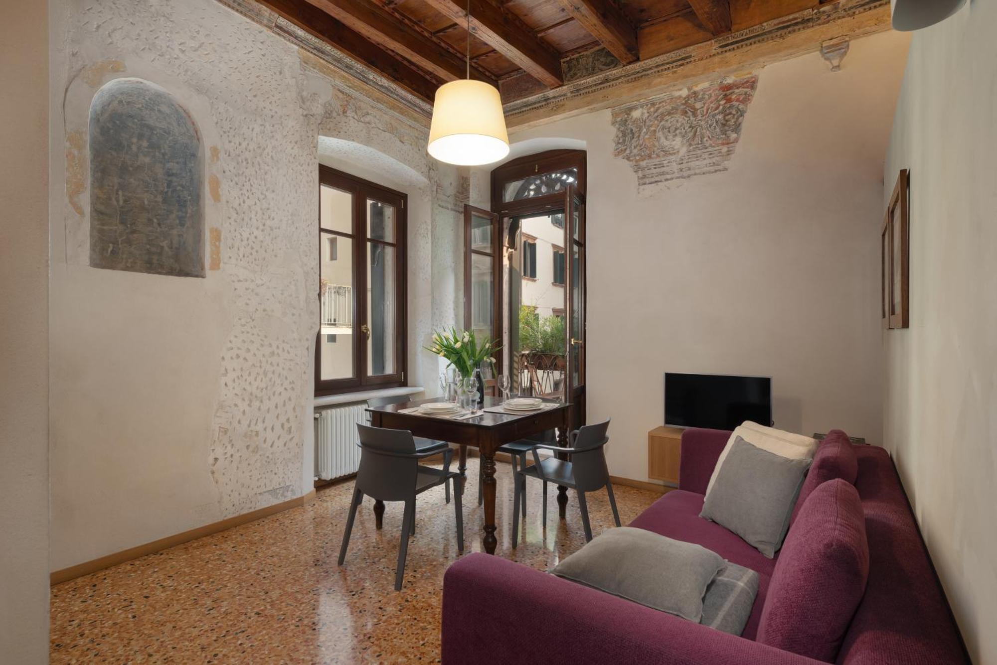 Residenza Roccamaggiore Verona Exteriör bild