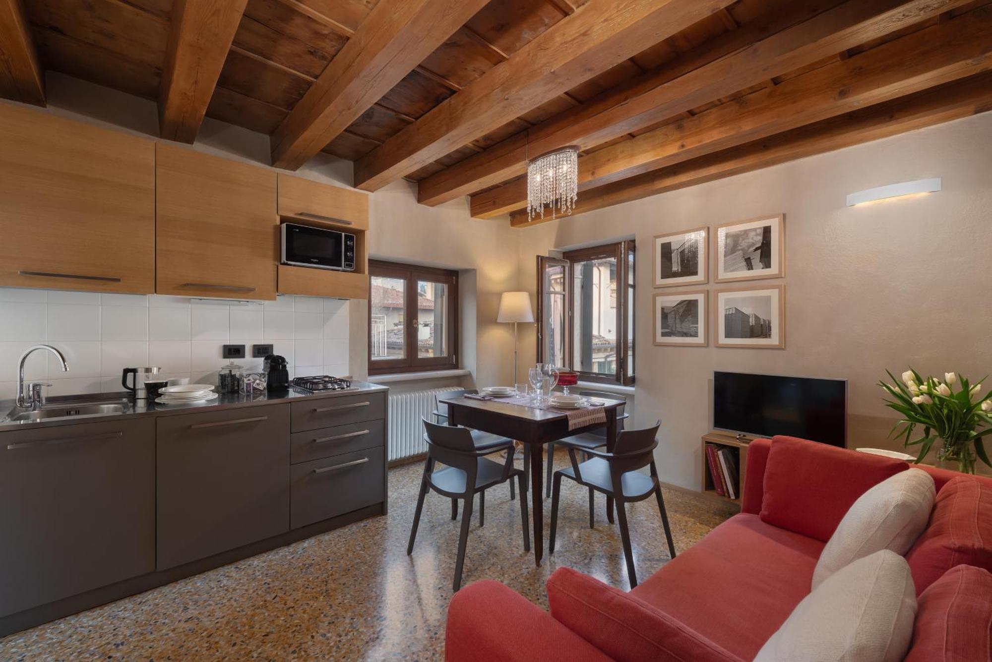 Residenza Roccamaggiore Verona Exteriör bild