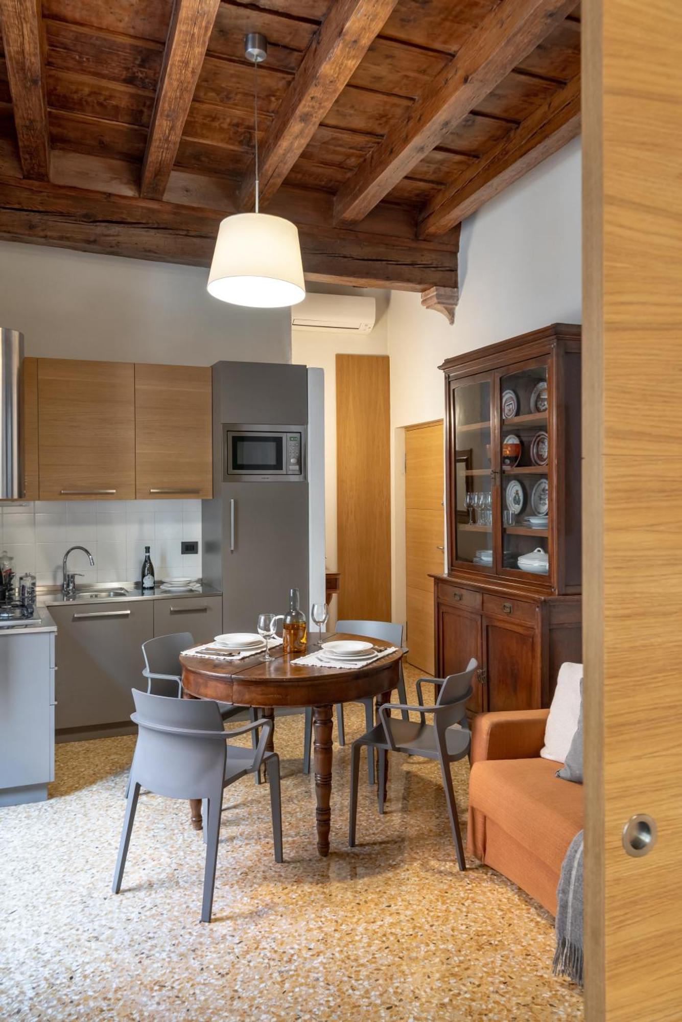 Residenza Roccamaggiore Verona Exteriör bild