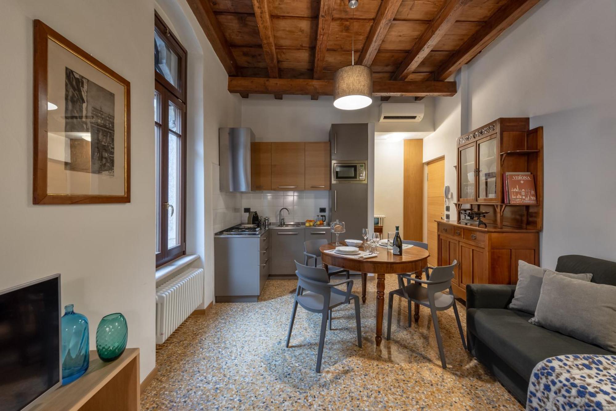 Residenza Roccamaggiore Verona Exteriör bild