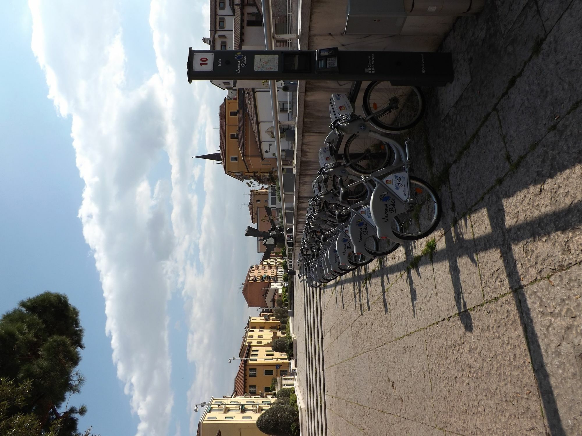 Residenza Roccamaggiore Verona Exteriör bild